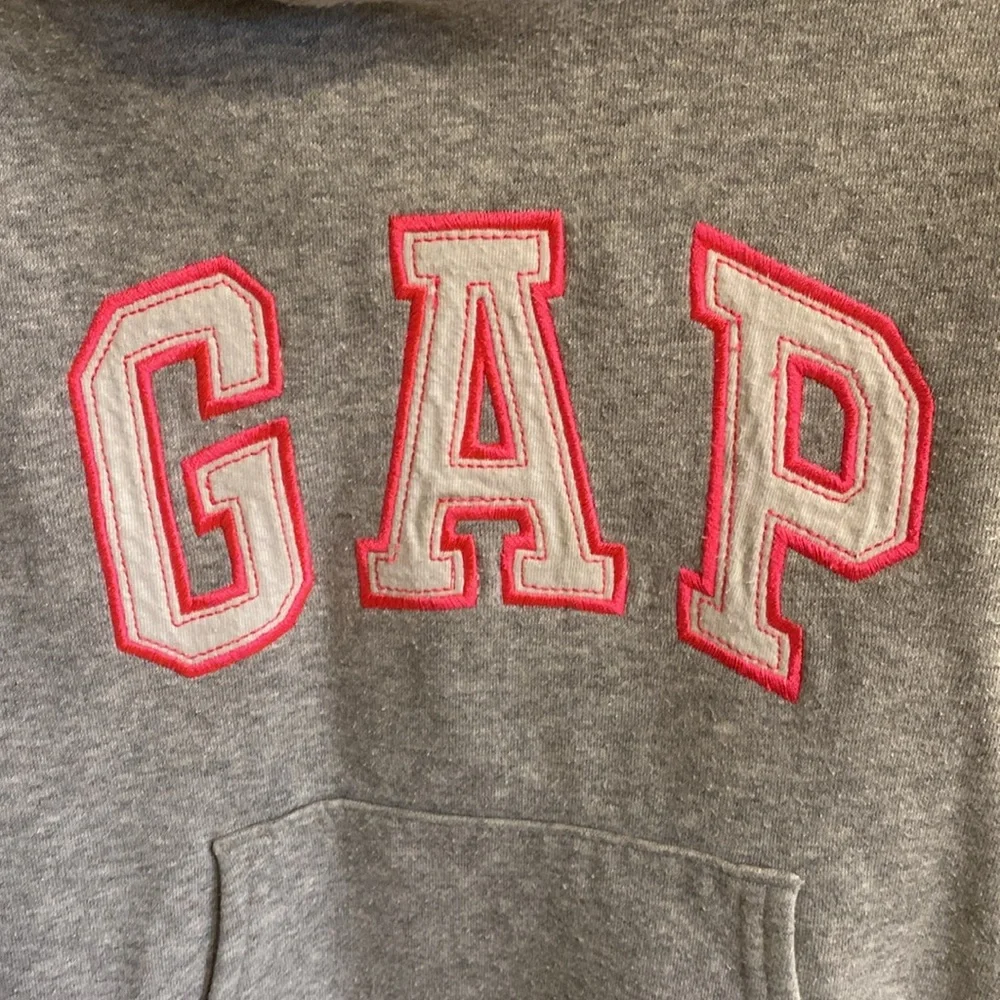 GAP Sweatshirt